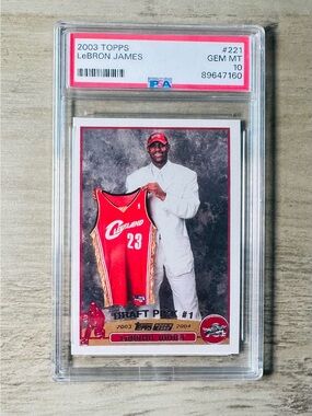 LeBron James Rookie Gem Mint 10 2003 Topps #221 Novelty Basketball Card.